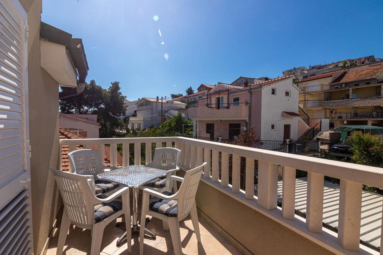 Apartments Janja Τρογκίρ Εξωτερικό φωτογραφία