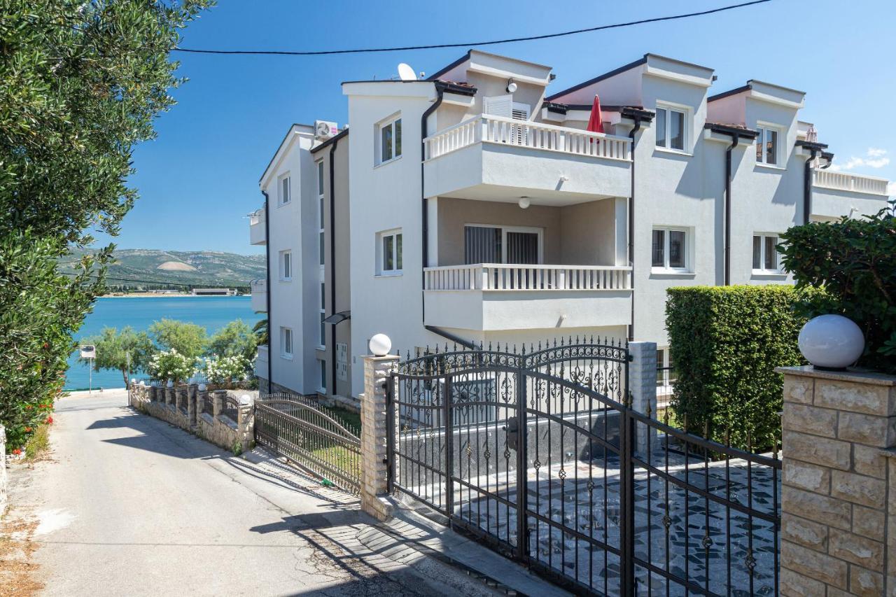 Apartments Janja Τρογκίρ Εξωτερικό φωτογραφία