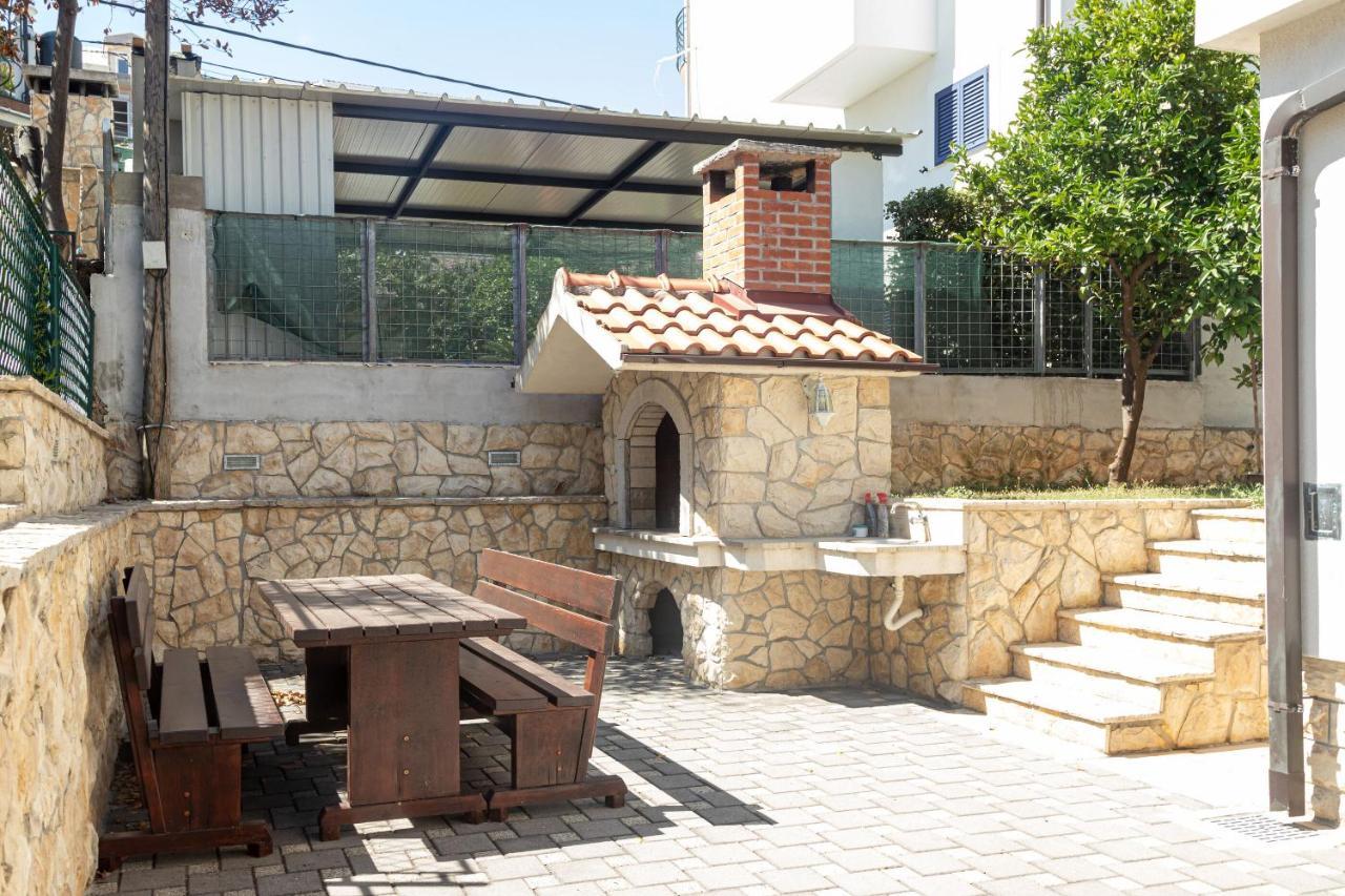 Apartments Janja Τρογκίρ Εξωτερικό φωτογραφία