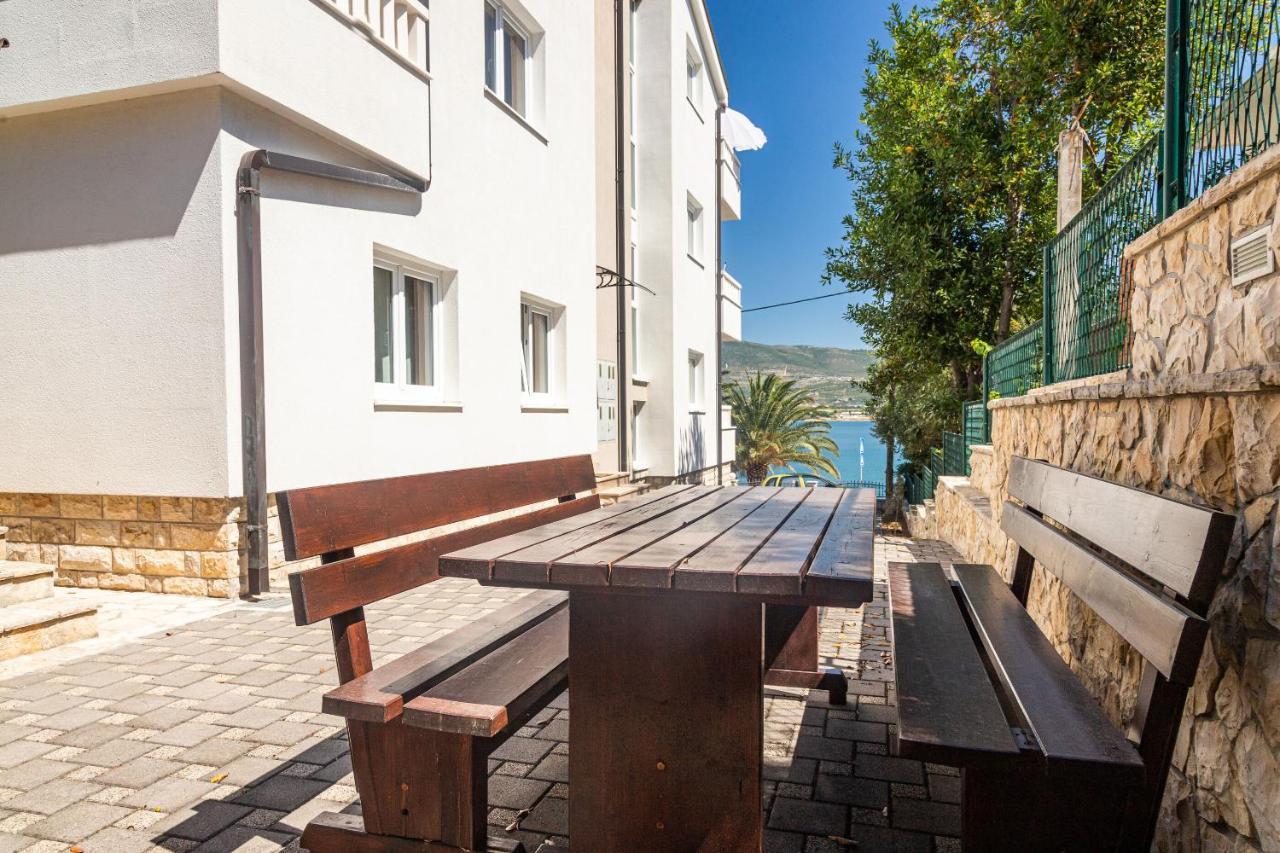 Apartments Janja Τρογκίρ Εξωτερικό φωτογραφία