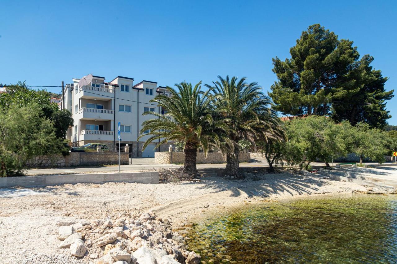 Apartments Janja Τρογκίρ Εξωτερικό φωτογραφία